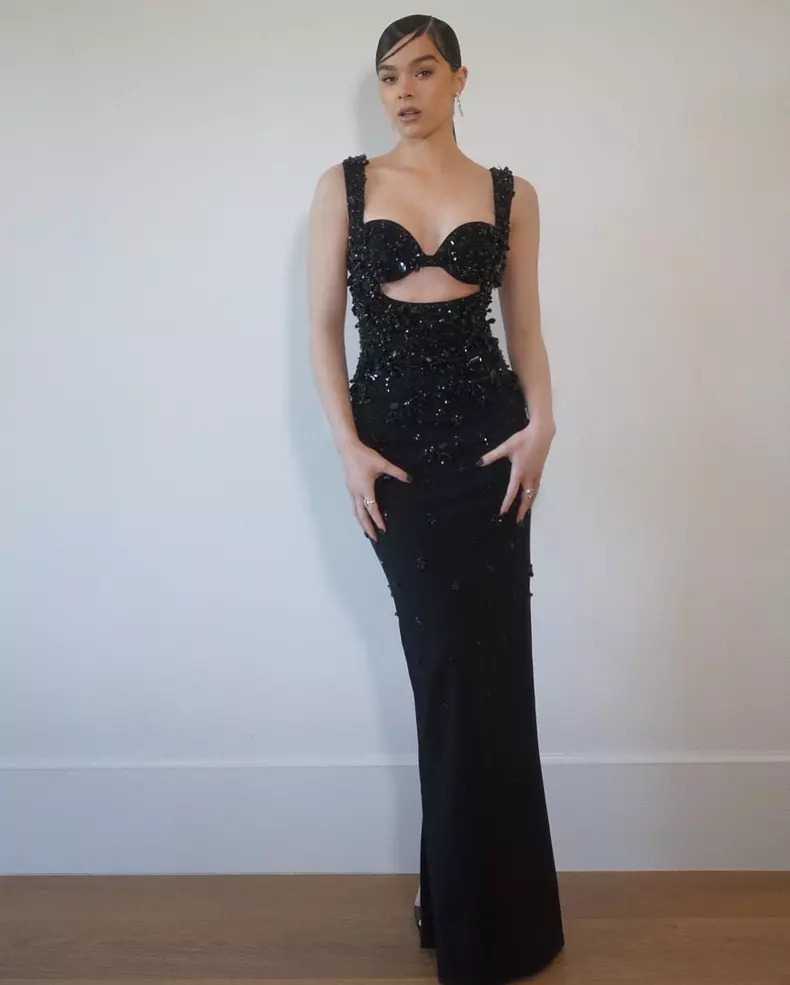 Hailee Steinfeld SAG Awards 2022