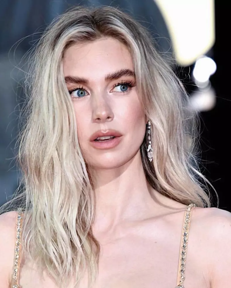 Vanessa Kirby 5