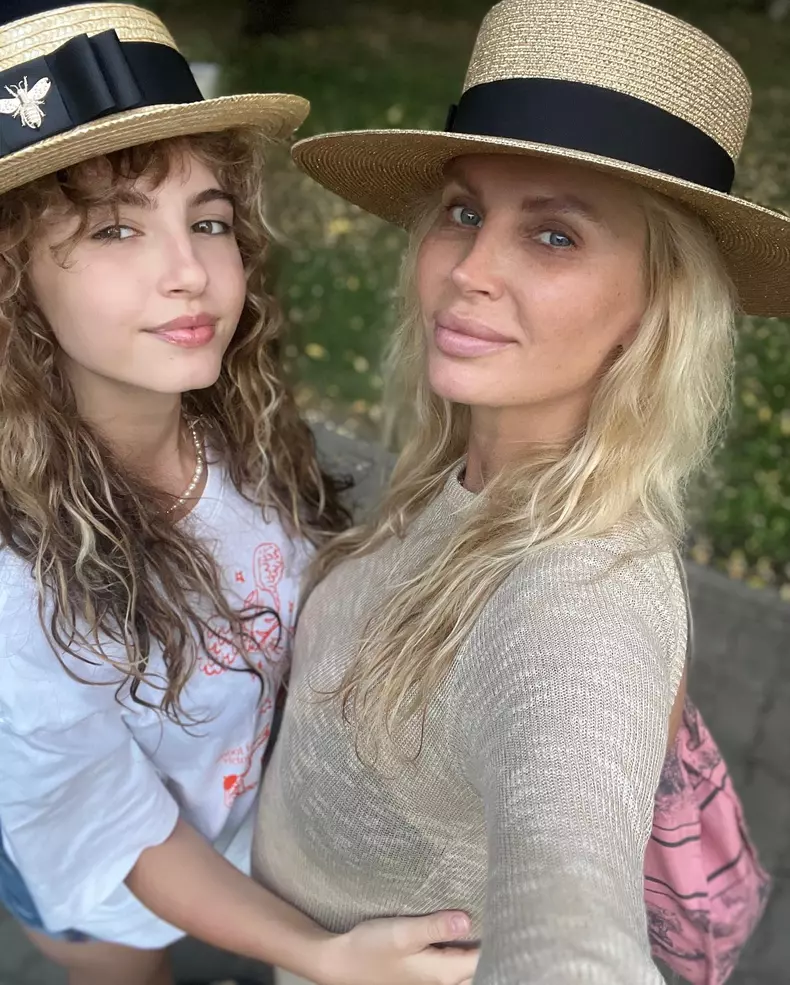 Andreea Bănică și fiica ei, Sofia Maria (5)