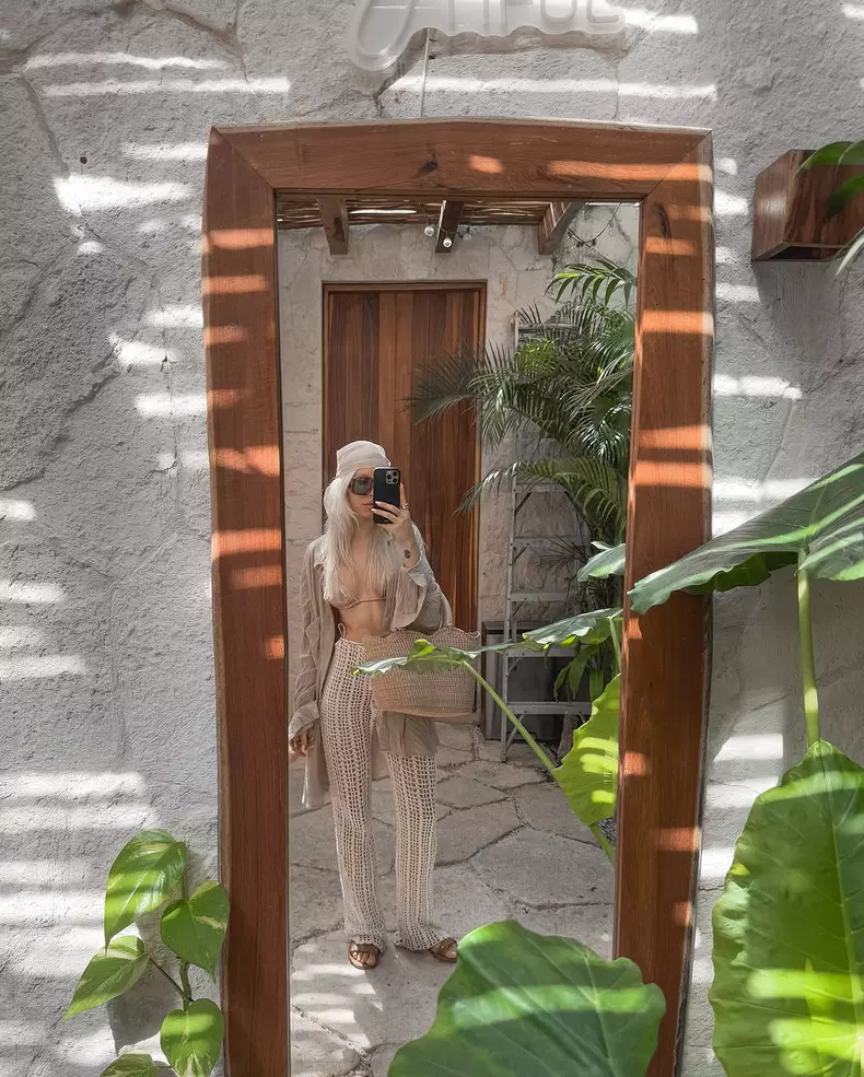 10. Carmen Grebenișan în Mexic