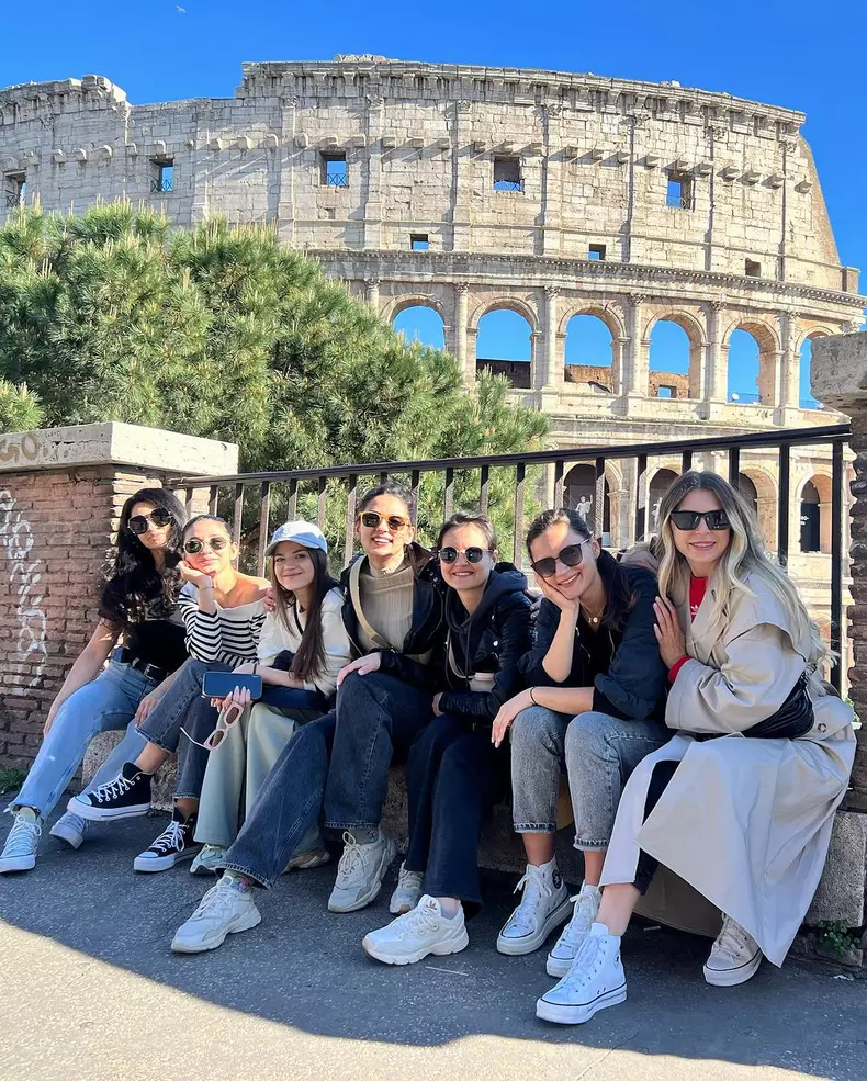 Oana Mosneagu, vacanta cu fetele la Roma. Prezenta a fost si Mara Oprea (3)