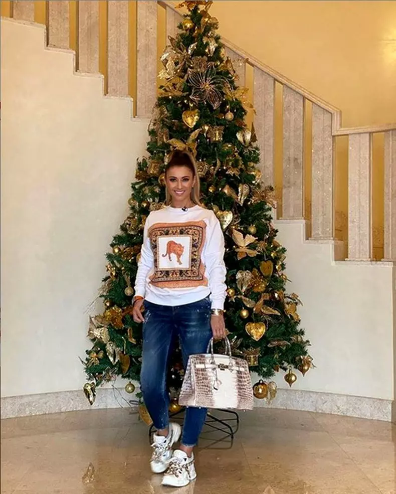 anamaria-Prodan-Geanta-Hermes-821x1024