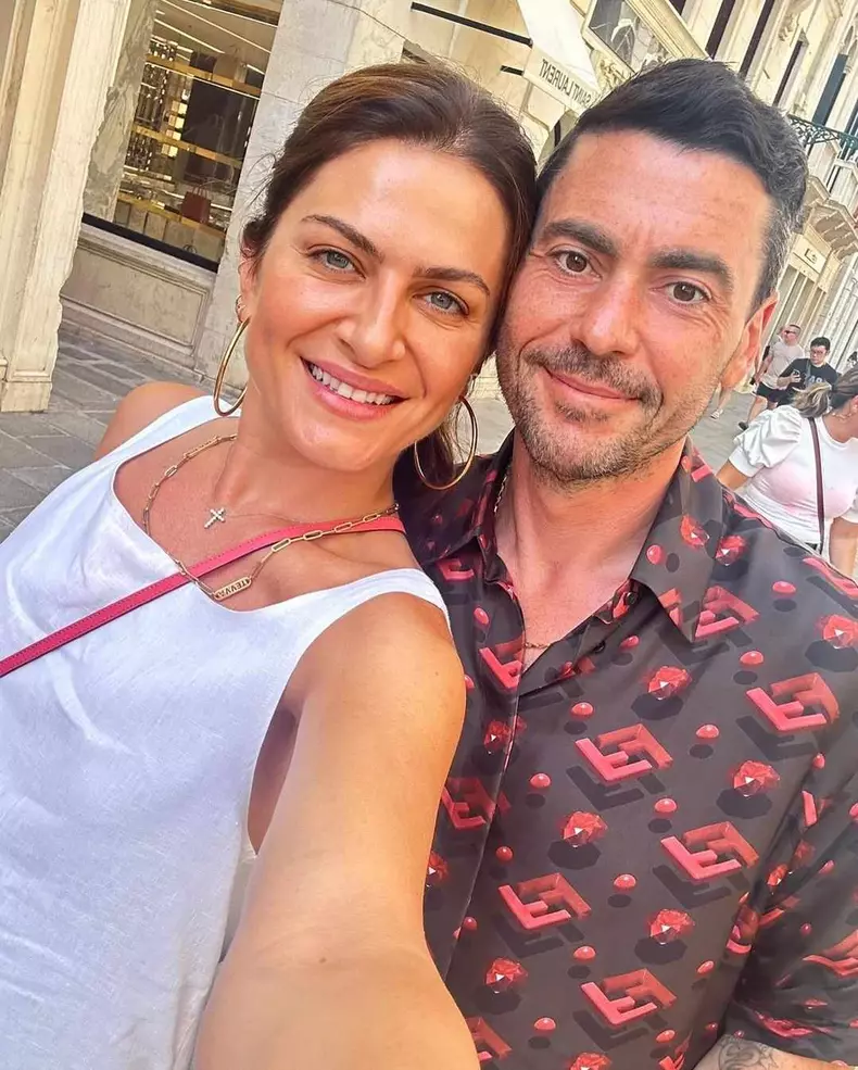 419966585_297932346195860_9083181333396616527_n