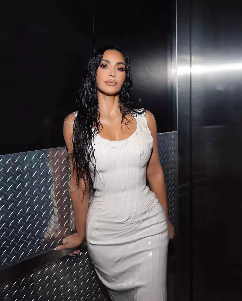 Kim Kardashian14