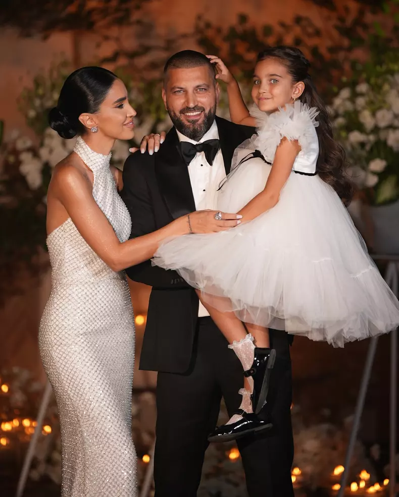 adelina pestritu 121