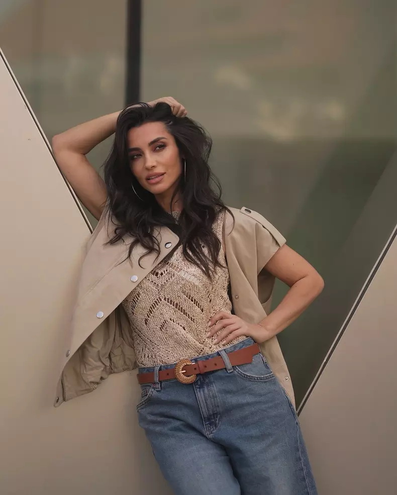 Lili Sandu5