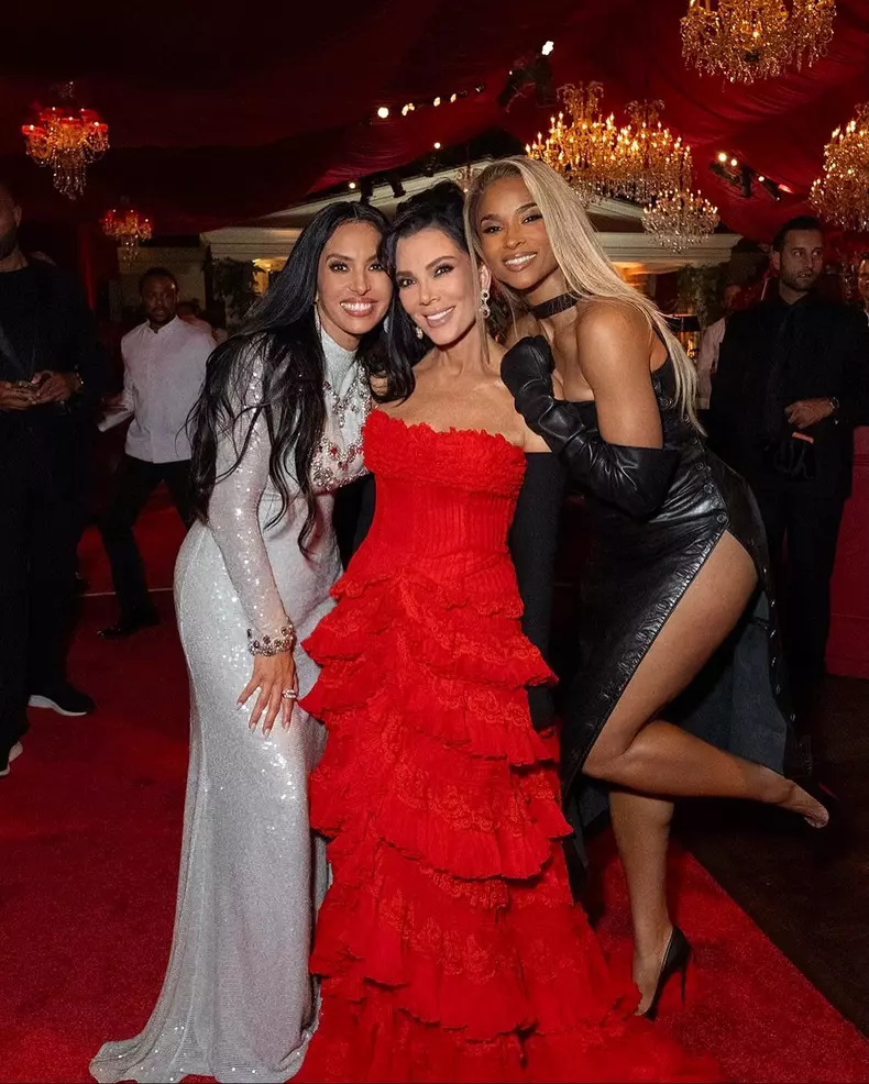 kris jenner petrecere 70 de ani 13