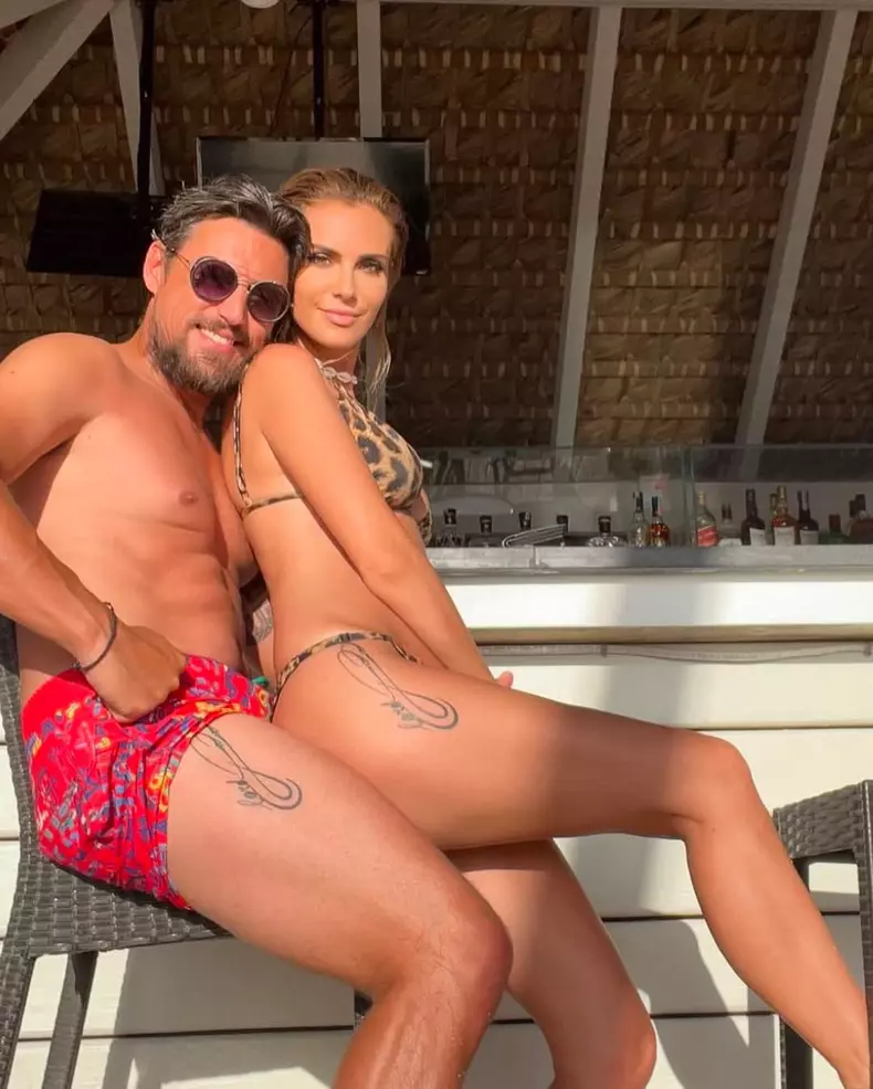 daniel-pavel-ana-maria-tatuaje (1)