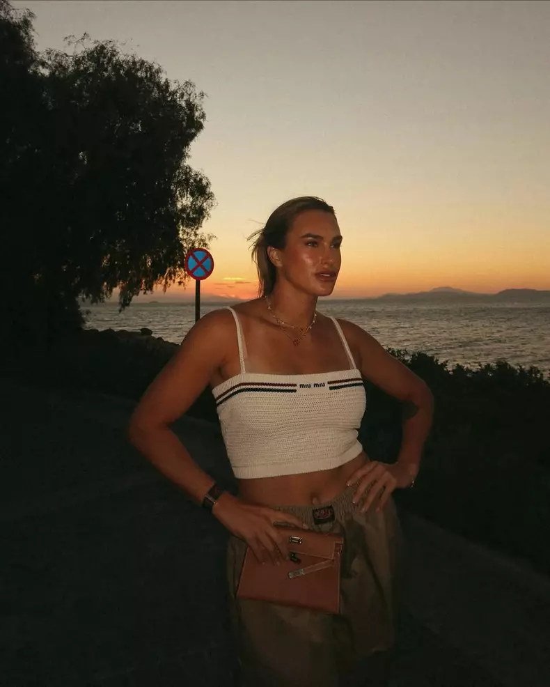 sabalenka-8 (2)
