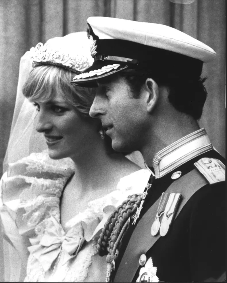 Printesa-Diana-rochie-de-mireasa4