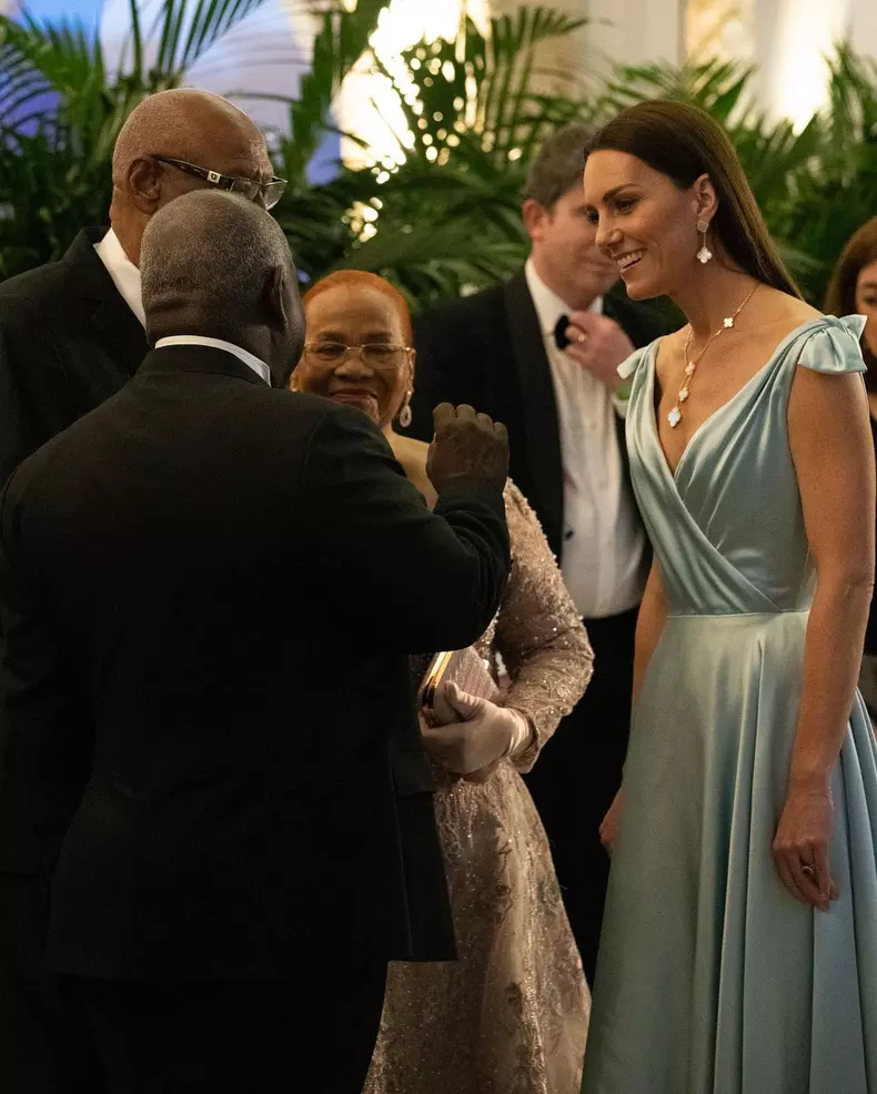 snapinsta.app_1080_277118242_2400713386738050_4772686597731318688_n