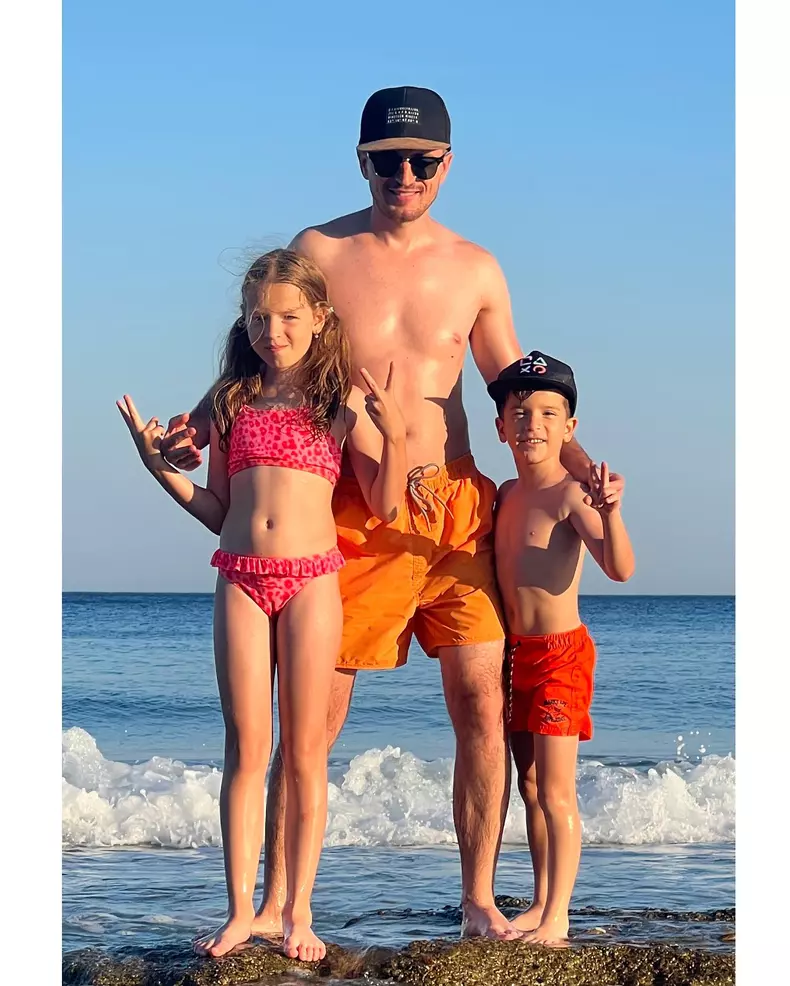 ce-familie-frumoasa-are-radu-sirbu-15