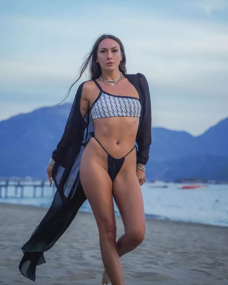 laura-rosca-dj-lalla-tanara-gasita-moarta-plaja-mamaia-860510
