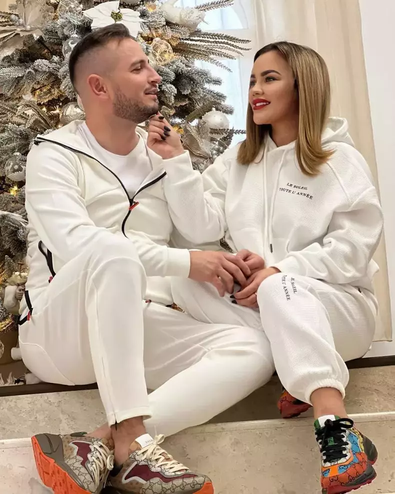 269948565_900292587346653_1585612583293911644_n-820x1024-1