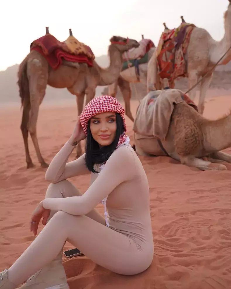 adelina-pestritu-4-820x1024-1