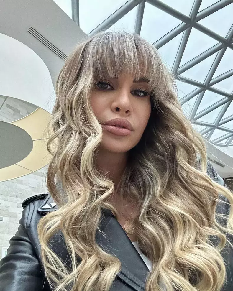cum-arata-si-ce-face-astazi-marina-dina.-fosta-asistenta-a-lui-mihai-morar-de-la-antena-stars-a-disparut-de-la-tv-acum-12-ani-1