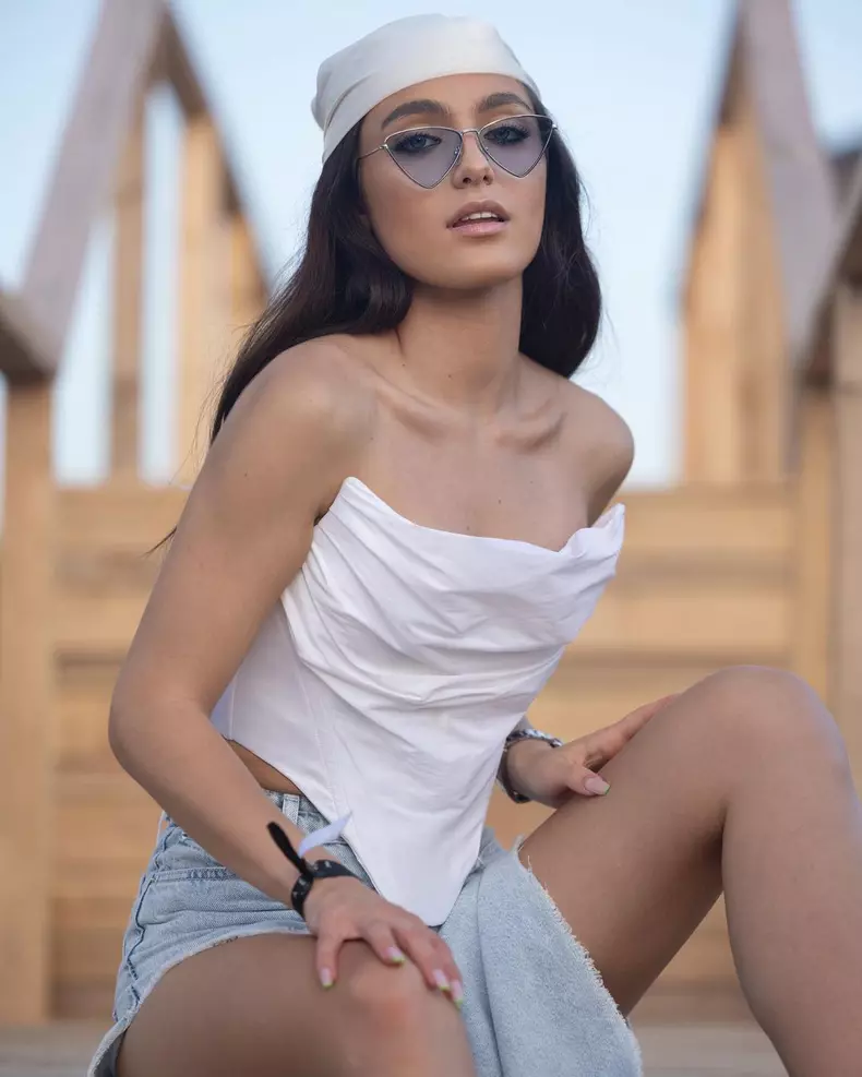 Motivul pentru care Alexia Eram face terapie săptămânal. Mă ajută foarte mult (5)