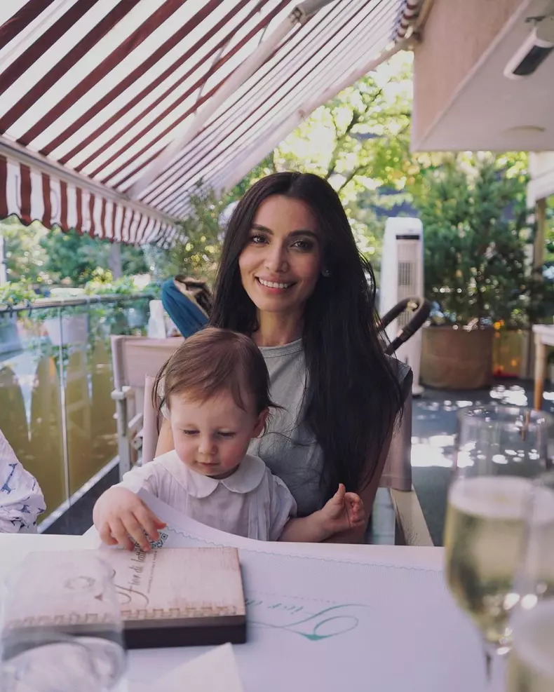 Fiul lui Lili Sandu a împlinit un an! Imaginile cu Thomas Jay care i-au emoționat pe fani Minune mică! (5)