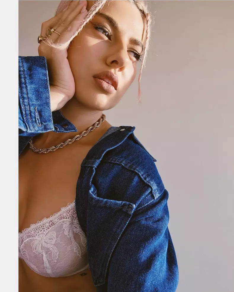 Imaginile incendiare cu care Lidia Buble și-a cucerit fanii Zici că este din Vogue (7)