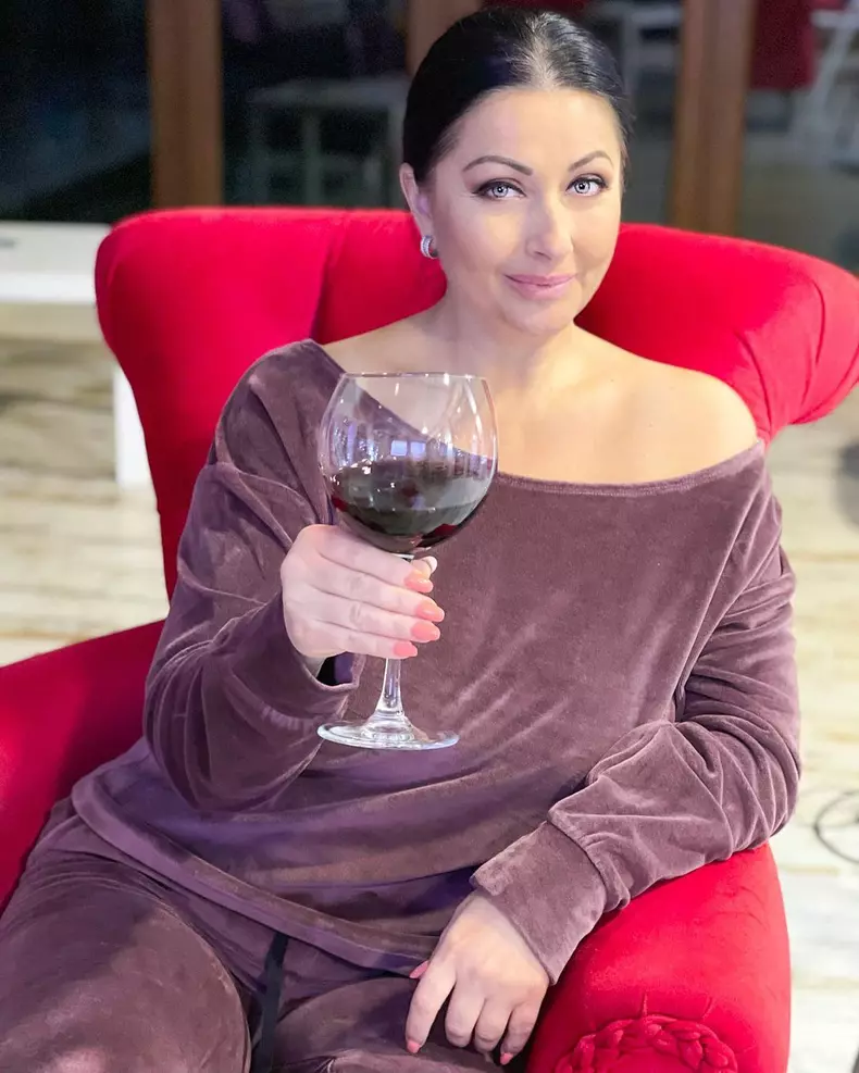 De-ce-a-ajuns-Gabriela-Cristea-la-psiholog-1