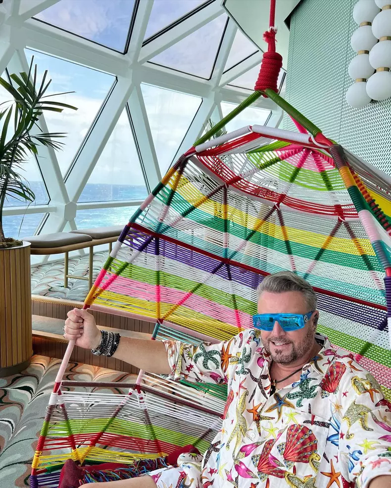 Motivul-pentru-care-Catalin-Botezatu-a-plecat-intr-o-vacanta-de-lux.-Ce-cauta-designerul-15