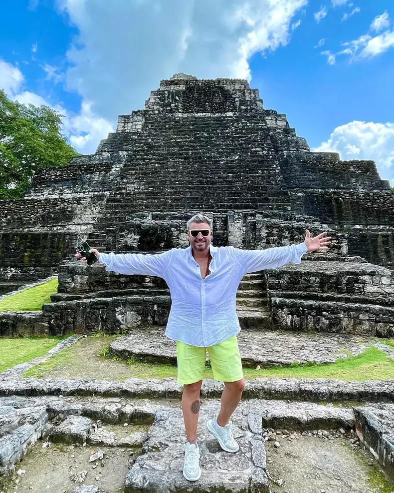 Motivul-pentru-care-Catalin-Botezatu-a-plecat-intr-o-vacanta-de-lux.-Ce-cauta-designerul-4