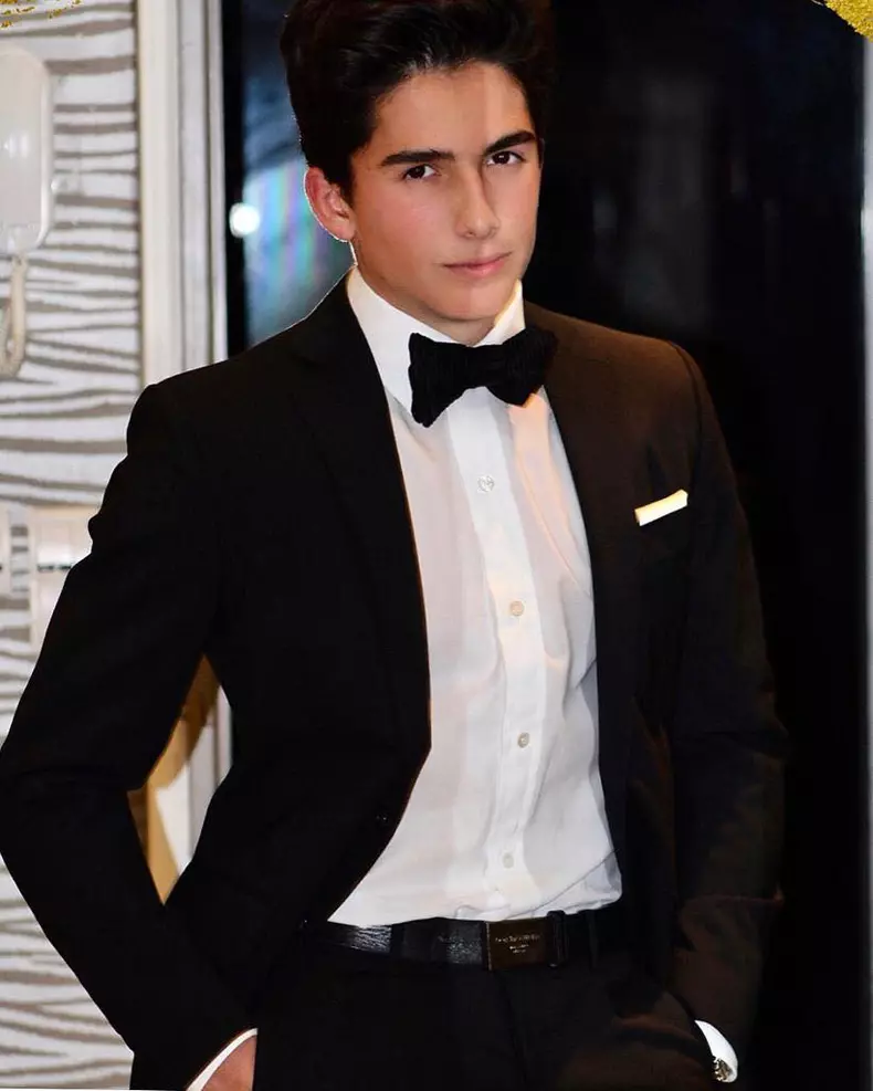 Fiul-Mihaelei-Radulescu-a-absolvit-liceul-5