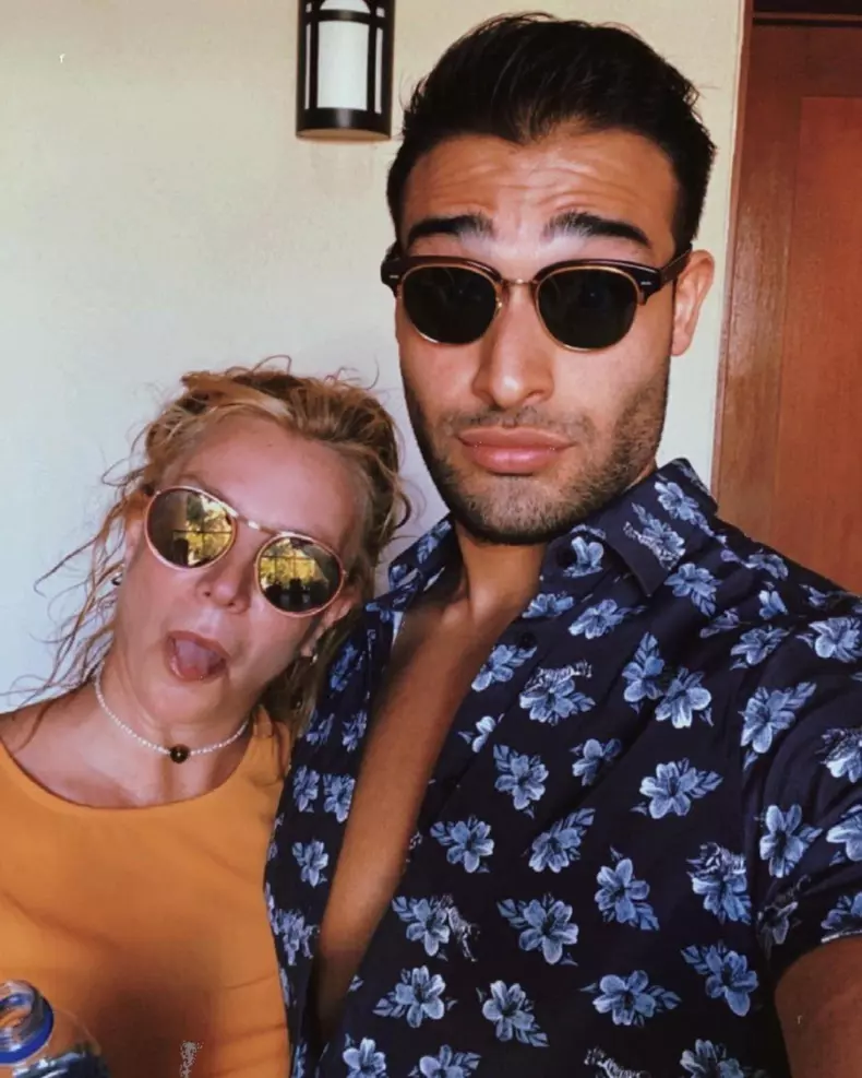 Daily Instagram Posts