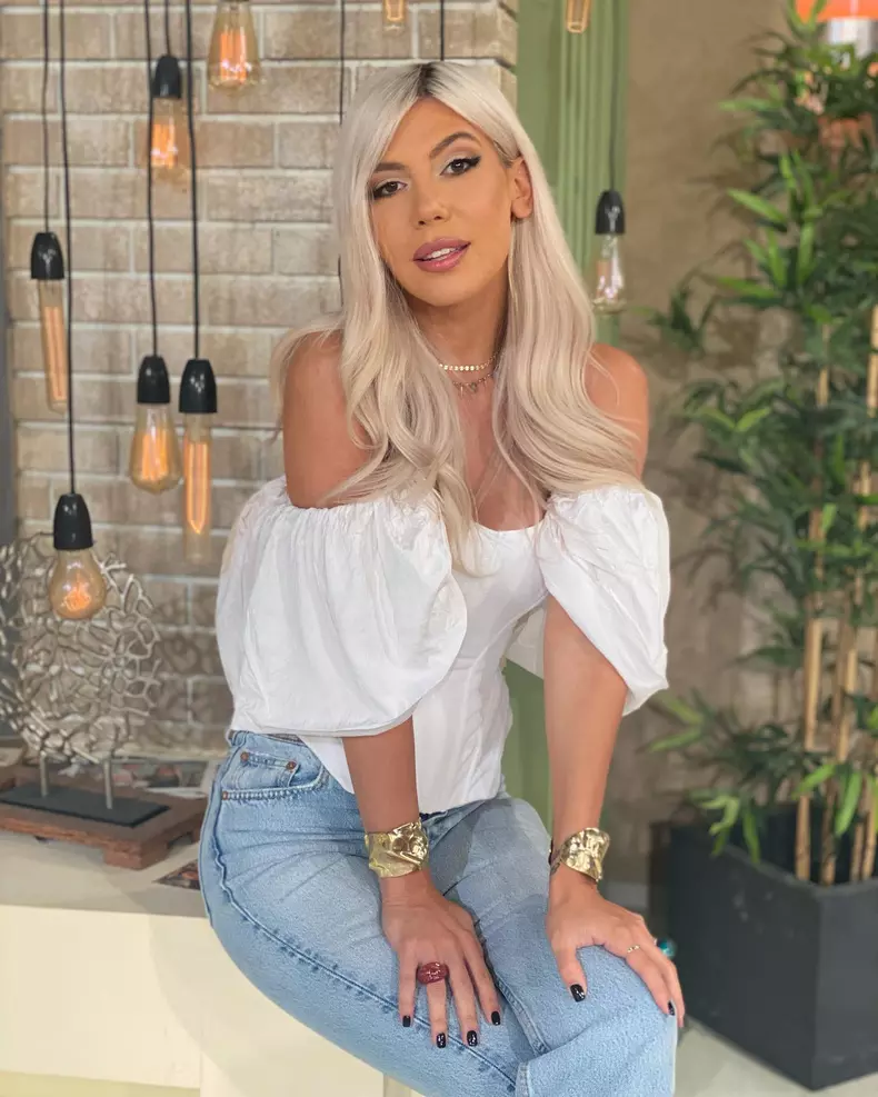 Sore-si-iubitul-ei-Mircea-Julean-s-au-despartit-dupa-8-ani-de-relatie.-Anuntul-artistei-2