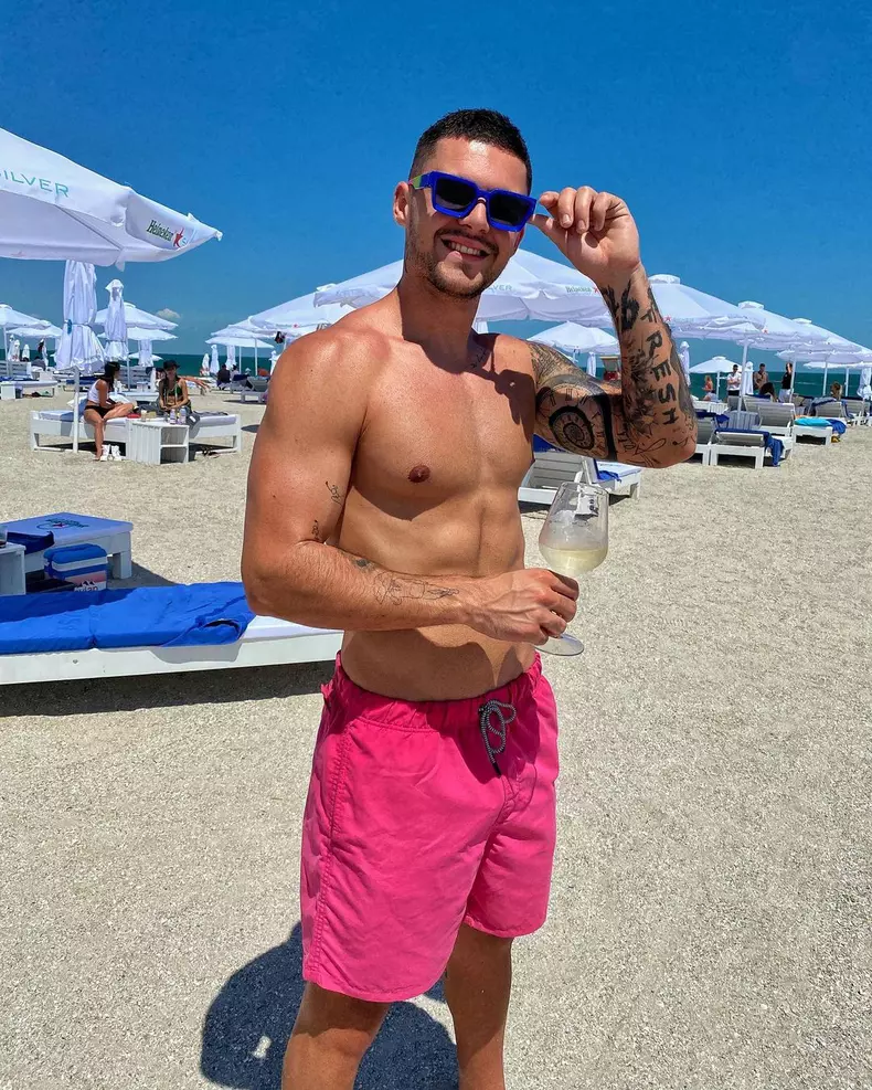 Mario-Fresh-schimbare-de-look-radicala.-Cum-arata-acum-iubitul-Alexiei-Eram-2