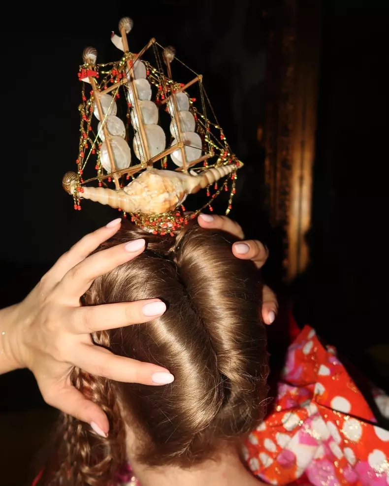 iulia-albu-rochie-rosie-corabia-in-par-editia-9-splash-vedete-la-apa-sezonul-5-image00021