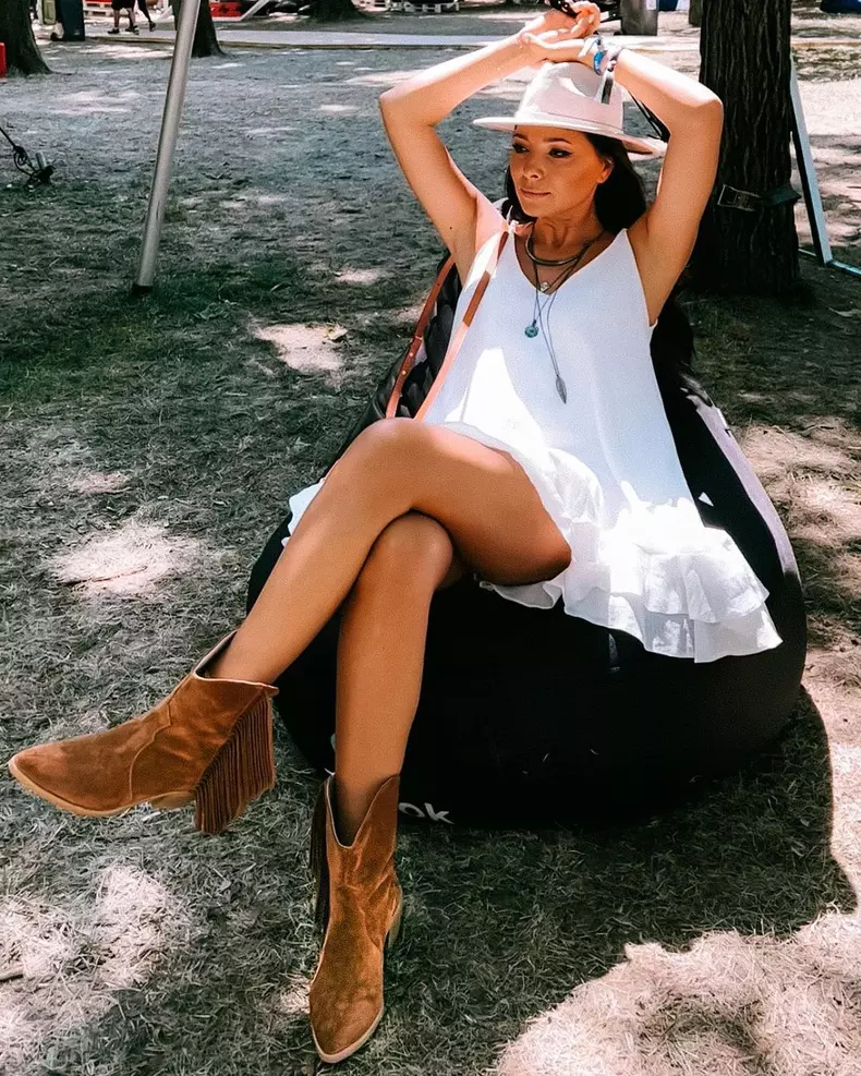 Pe-ce-isi-cheltuie-Corina-Caragea-salariul-de-la-Pro-TV-4