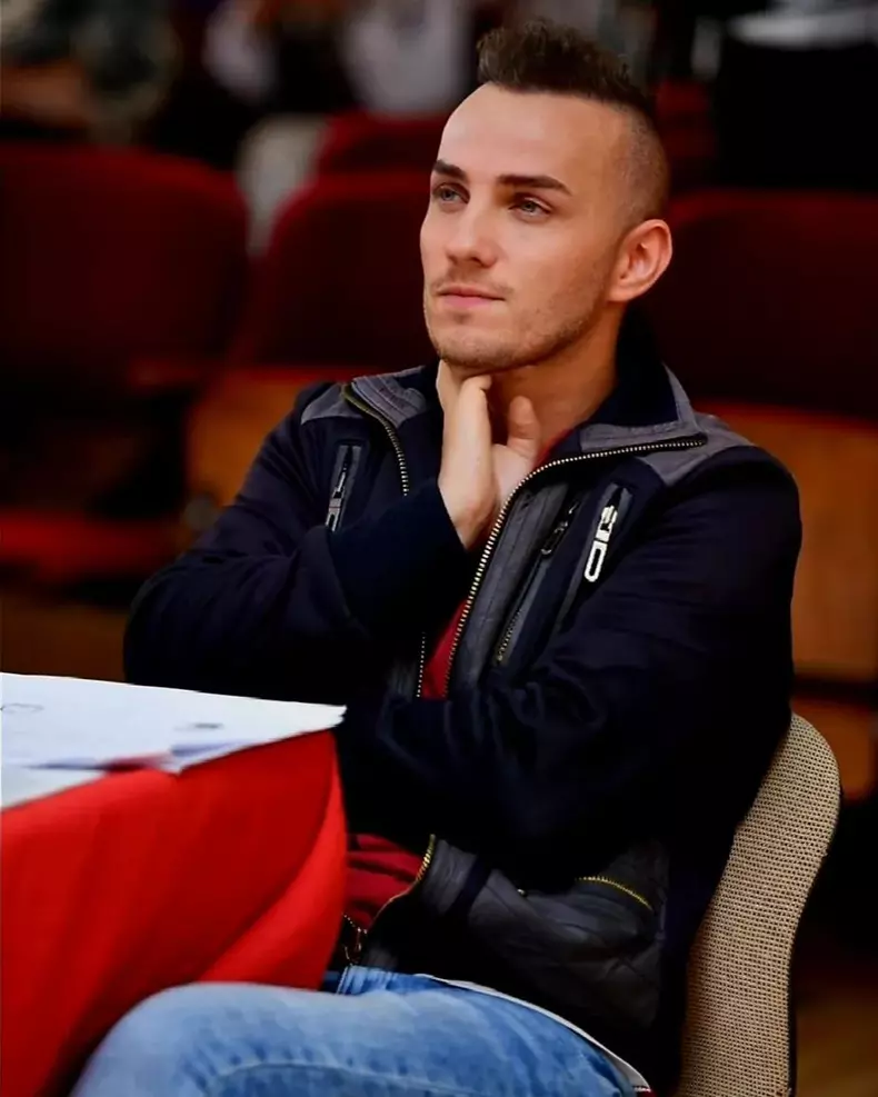 Ce-cadou-atipic-a-primit-Mihai-Traistariu-3-1