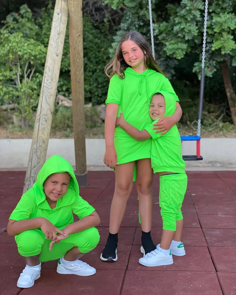 Maya, Dominic și Akim