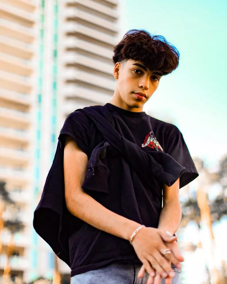 Gabriel Salazar a murit