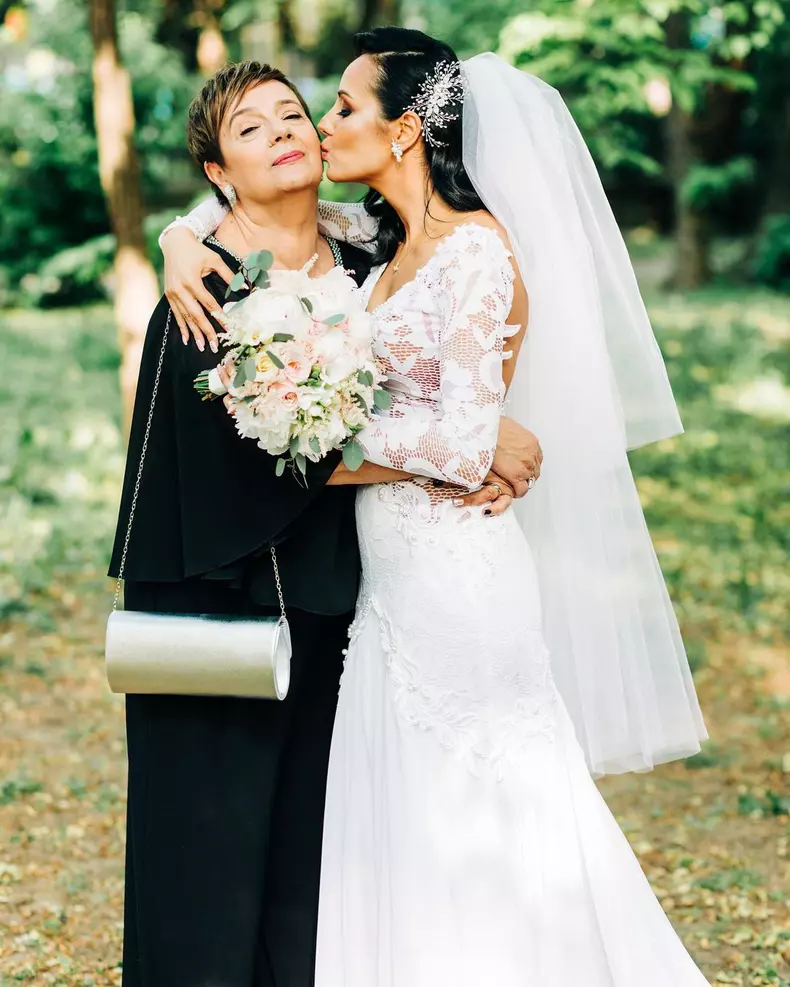 sora lui Mihai Petre mama lui Mihai Petre