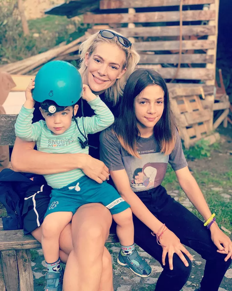 Roxana Ciuhulescu copii