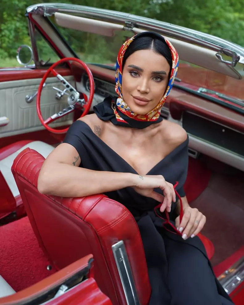 Adelina Pestrițu (2)