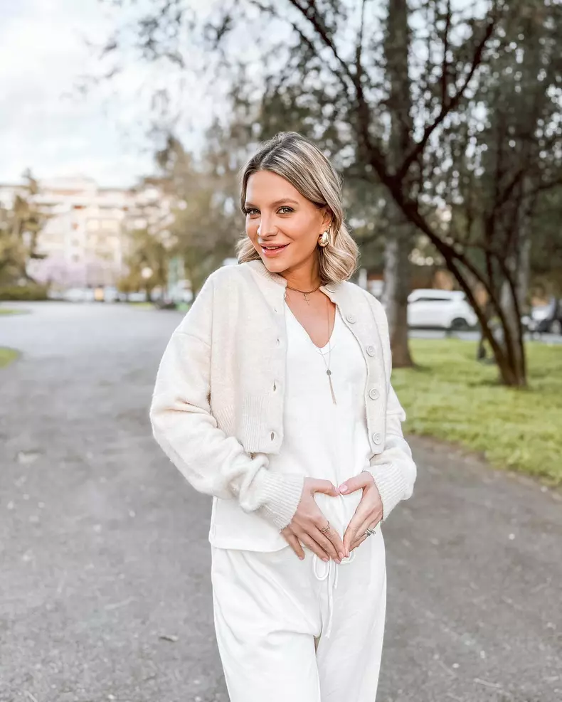 Ana Baniciu însărcinată cu primul copil, un băiețel