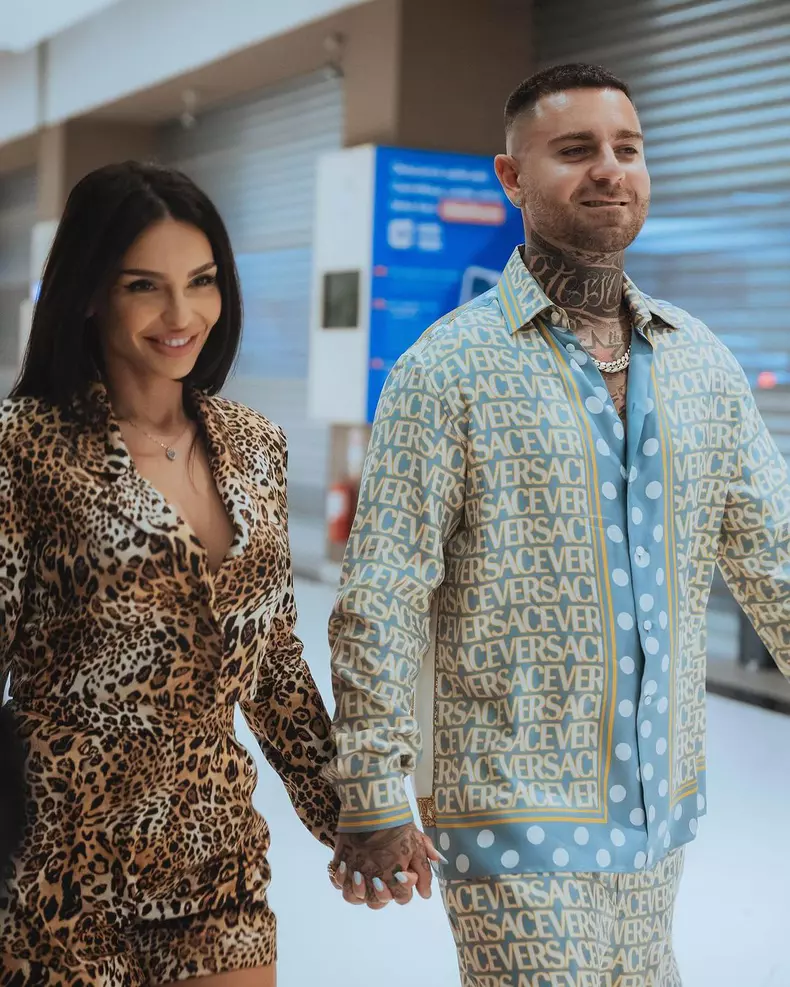 tj-miles-si-francisca-s-au-logodit-la-survivor-all-stars-2