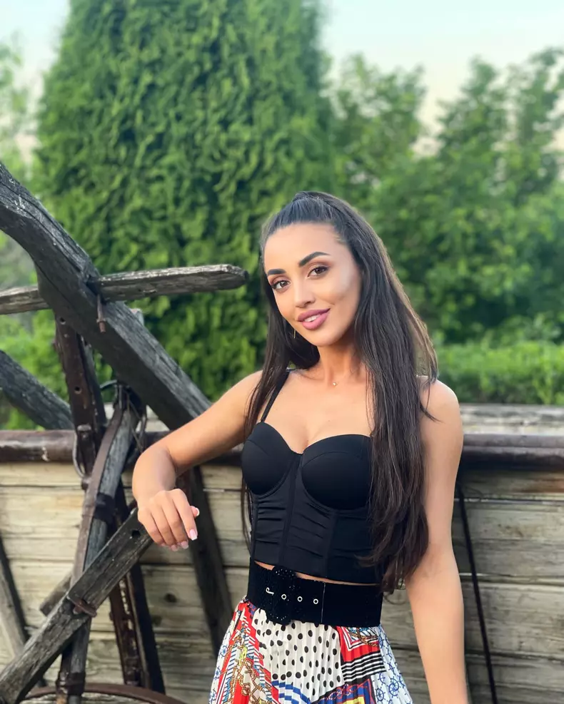 Bianca Mitroi