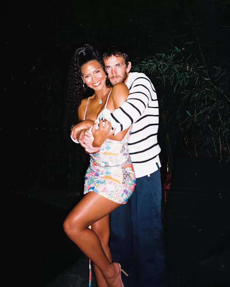 Cassie și Alex Fine