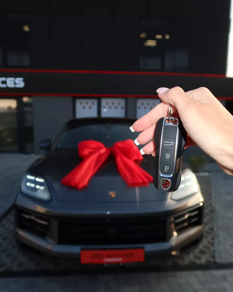 Iuliana Beregoi mașină Porsche Cayenne (2)