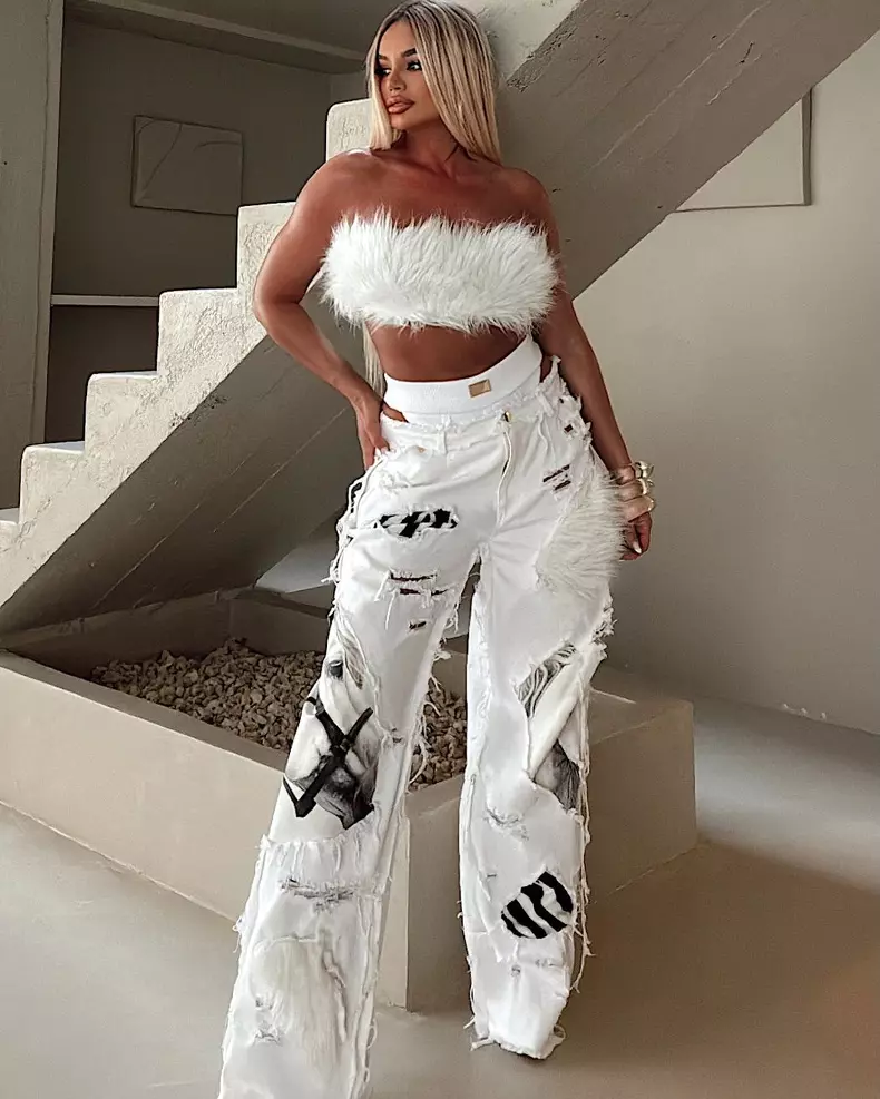 claudia iosif in alb