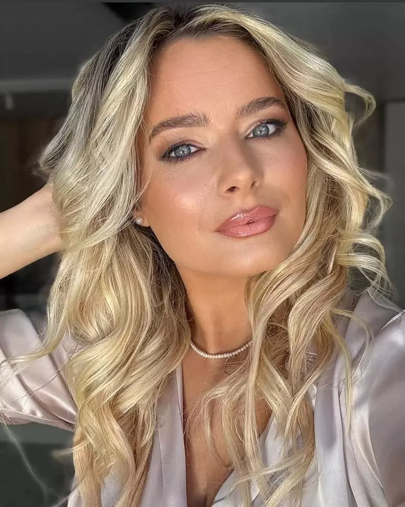laura cosoi-