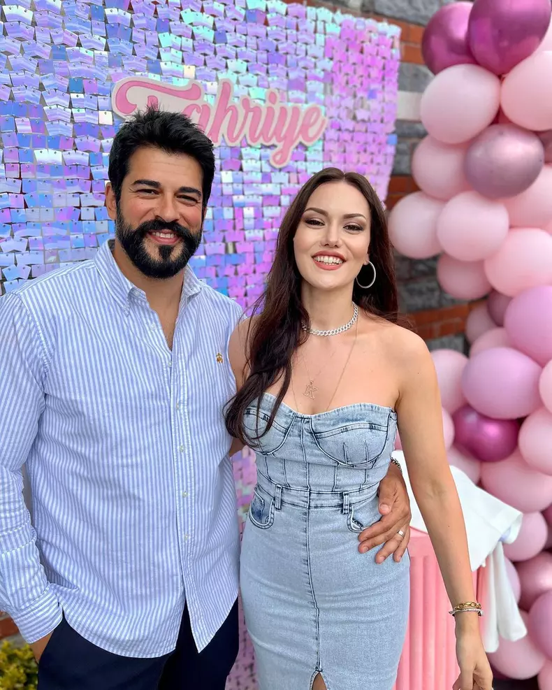 fahriye-evcen-351698160_2026432794363144_4640829279448152196_n