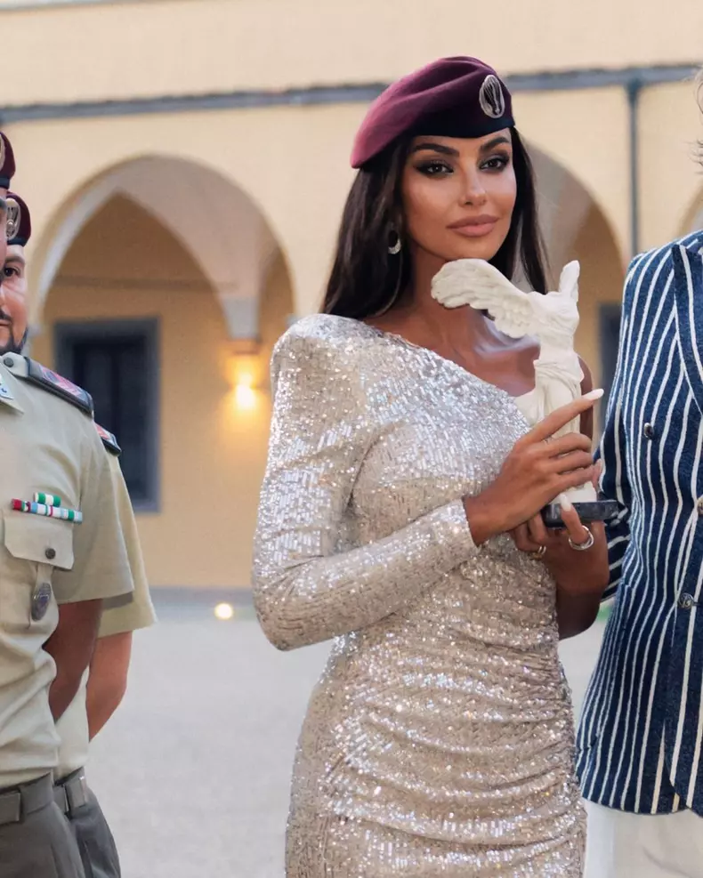 madalina ghenea (2)