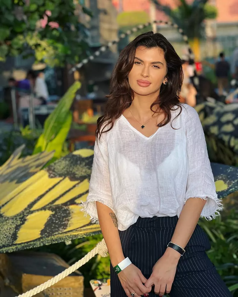 Mădălina Pamfile a divorțat de soțul ei  (3)
