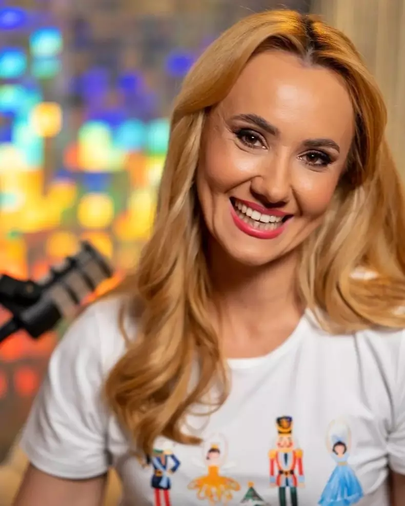Oana-Ioniță-în-instanță-pentru-mai-mult-timp-cu-fiul-ei (3)