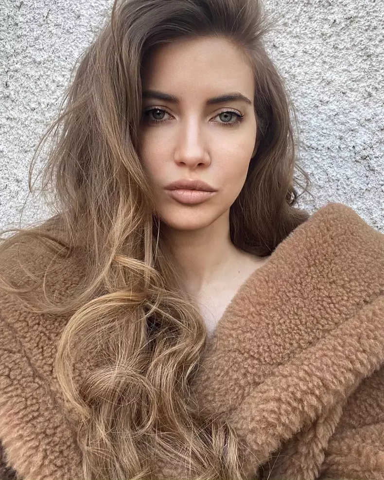 Iulia Albu